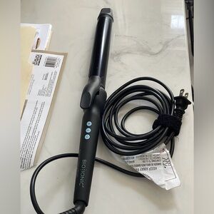Bio Ionic Black Nanoionic Ceramic Long Barrel Pro Curling Iron 1.25”